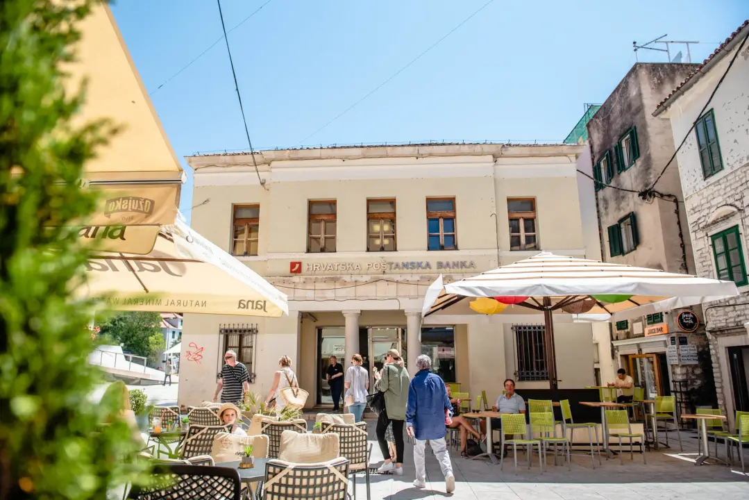 Rezultati ankete: Šibenčani podijeljeni oko nove fasade na početku Kalelarge