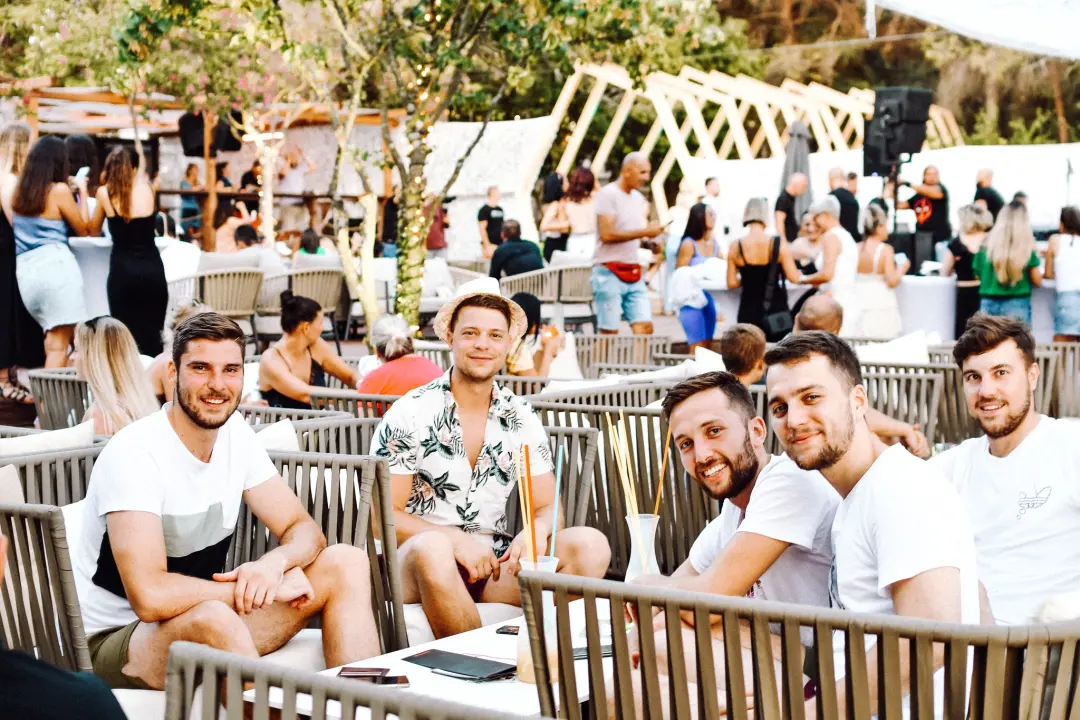 'Kod Starog' oduševite svoje nepce savršeno pripremljenim steakovima od Charolais govedine! 