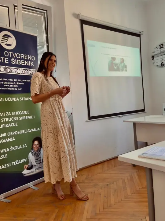 Polaznici POU Šibenik uspješno obranili završne radove: 'Cjeloživotno obrazovanje je najbitnije!'
