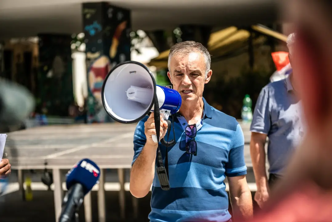 Radnici Cesta Šibenik održali novi prosvjed: 'Župan uništava ovu tvrtku i ove ljude'