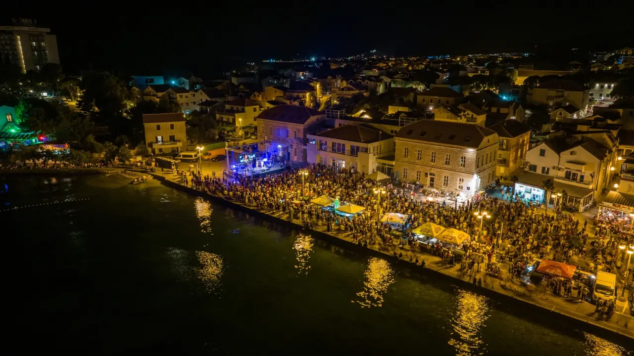 Kiša nije pokvarila atmosferu na Vodičkoj fešti