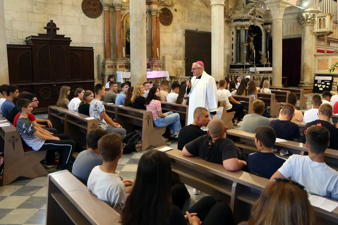 U katedrali održana tradicionalna misa za srednjoškolce