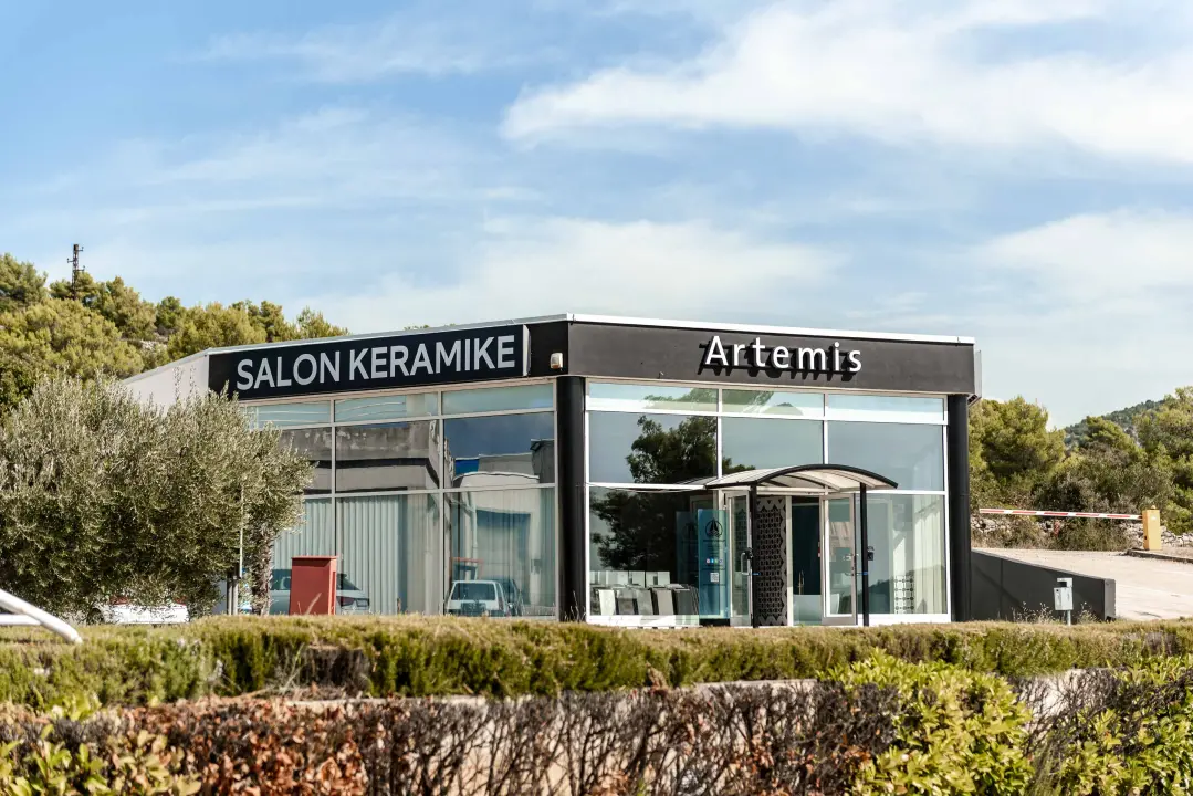 Artemis nudi akcijske cijene keramike s lagera! 