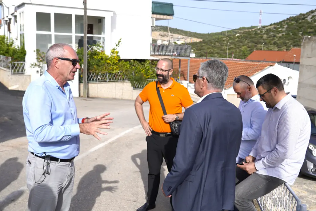 Burić obišao radove na uređenju ulica u Njivicama