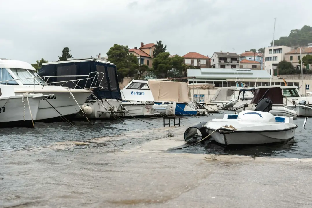 Kiša, jugo, plima: Dio Doca opet pod morem