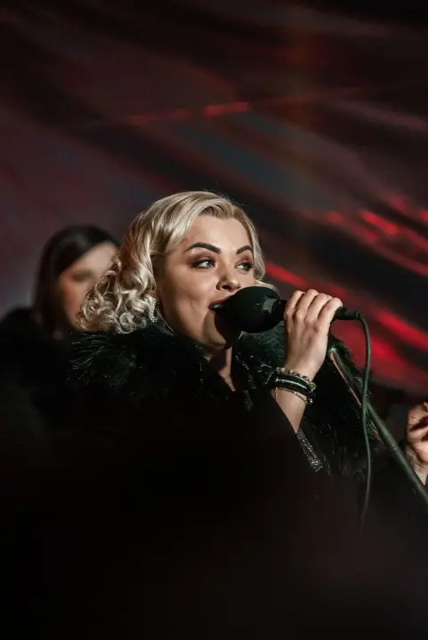 Pogledajte kako se zabavljalo na Šušuru uz Magazin, a za večeras Fenixi najavljuju provod na rivi!