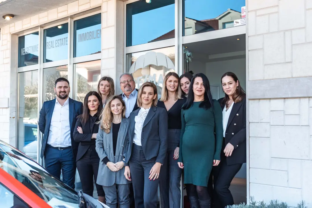 Agencija za nekretnine RE/MAX Domani ima novu poslovnicu u Vodicama!