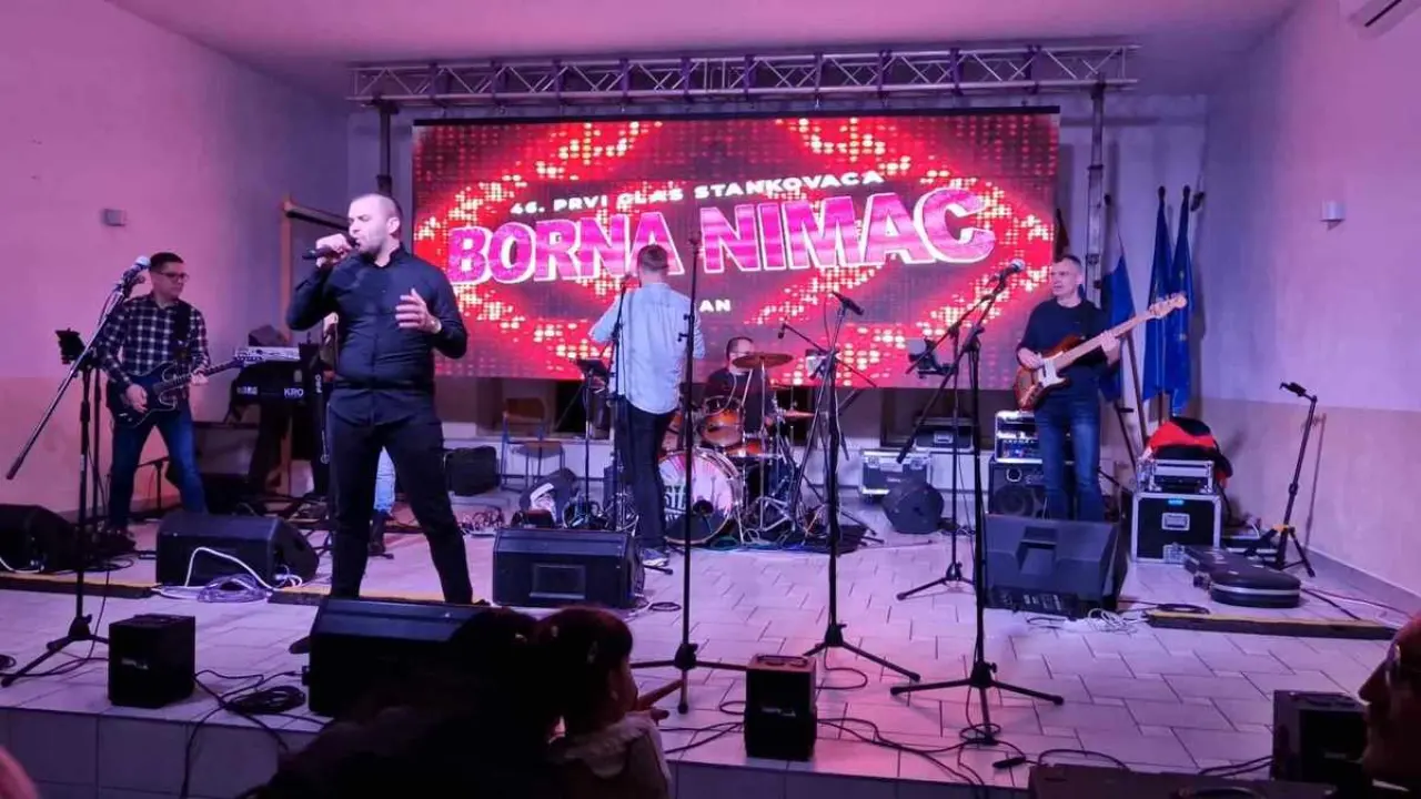 Ratko Jovančević pobjednik festivala  'Prvi glas Stankovaca'