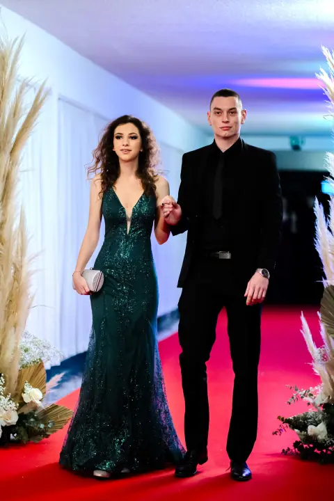 Zavirite na blještavi maturalni ples Ekonomske škole Šibenik (1)