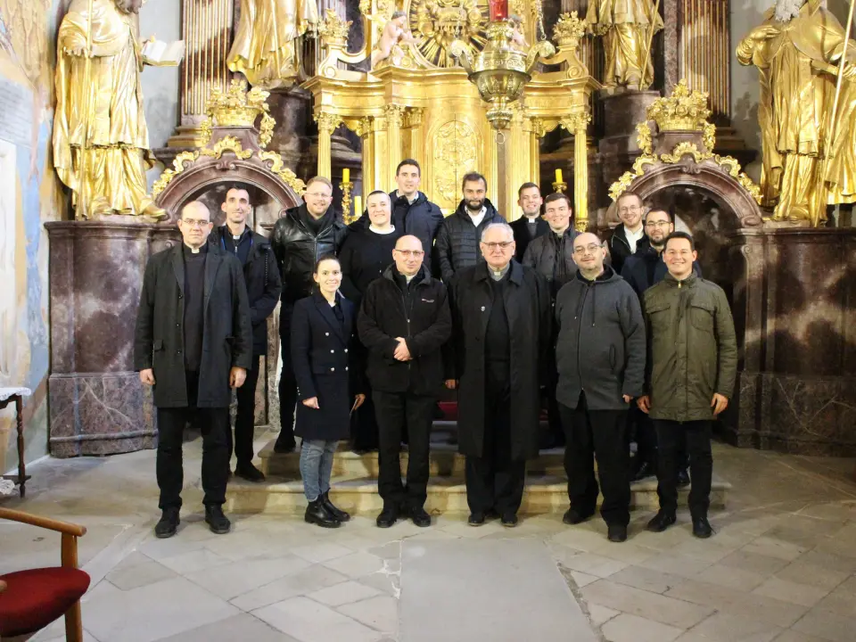 Održan team building članova Odbora HBK-a za mlade, biskup Rogić predslavio misu