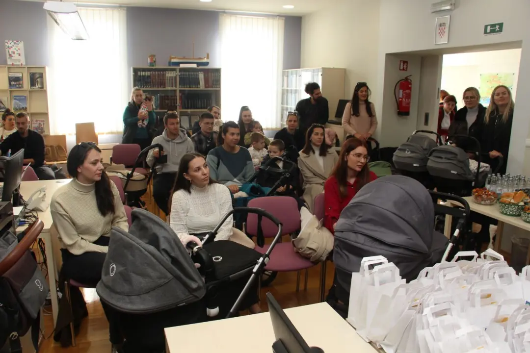 U Vodicama održano primanje roditelja novorođene djece: 'U posljednjih nekoliko mjeseci rođeno 38 djece'