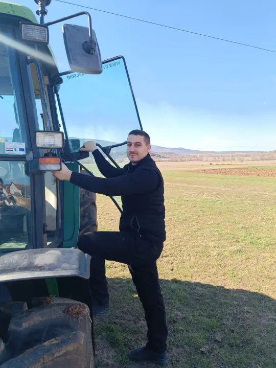 Martin i supruga odlučili su ostati na selu i baviti se poljoprivredom: 'Na OPG-u u Petrovom polju radi cijela obitelj'