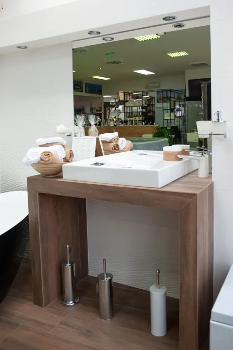 VBR nudi popuste do 40 posto na asortiman s lagera! 
