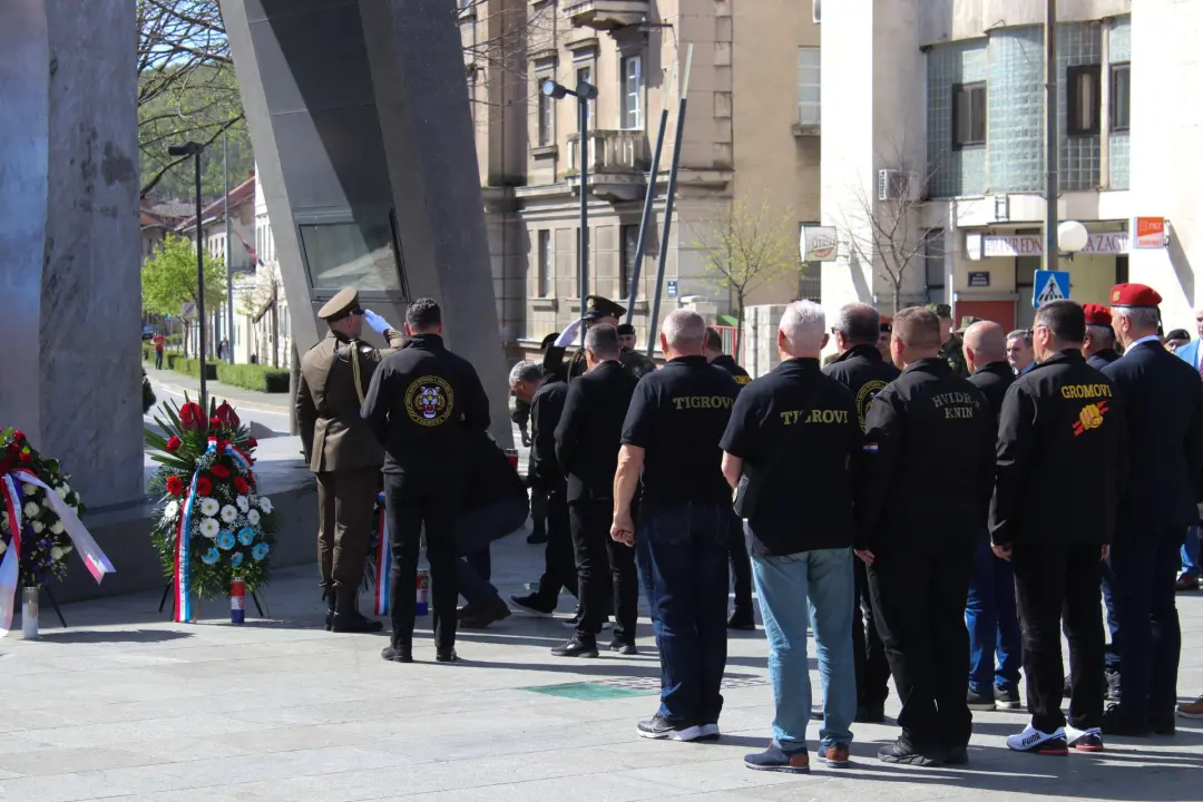 U Kninu svečano obilježena 17. obljetnica ustrojavanja Gardijske mehanizirane brigade