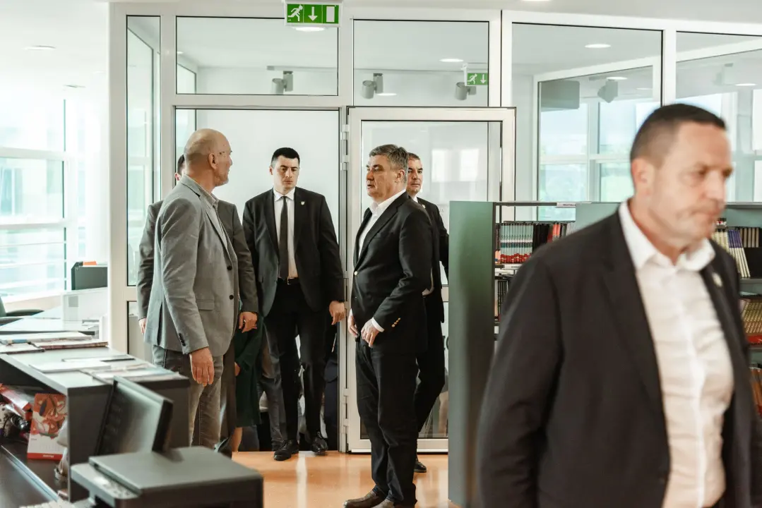 Zoran Milanović u Industrijsko-obrtničkoj školi: 'Slične škole u Zagrebu izgledaju otužno, kao olupine'