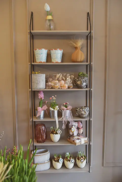 Merci flower&amp;gift shop nudi najljepše cvjetne bukete i asortiman poklona! 