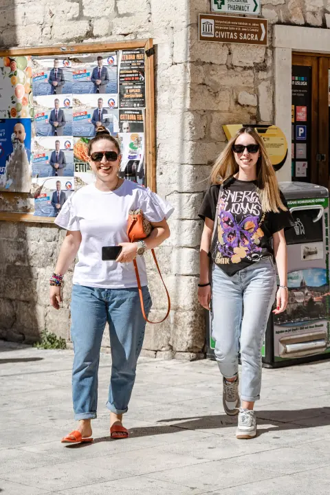 Lijepe dame iz Đira pokazale da su nepogrešive kad se radi o modi!
