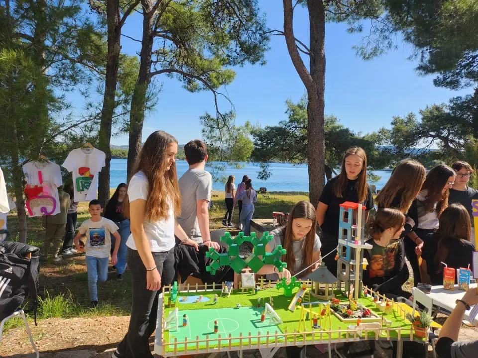 Smotra obrazovnih institucija u kanalu sv. Ante: Kako je počela znanost na mom otoku
