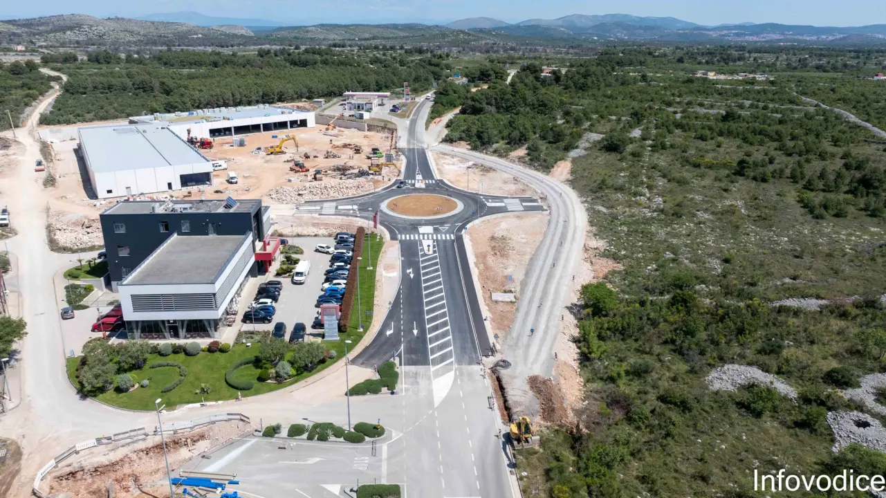 Otvoren za promet novi rotor kod pumpe u Vodicama