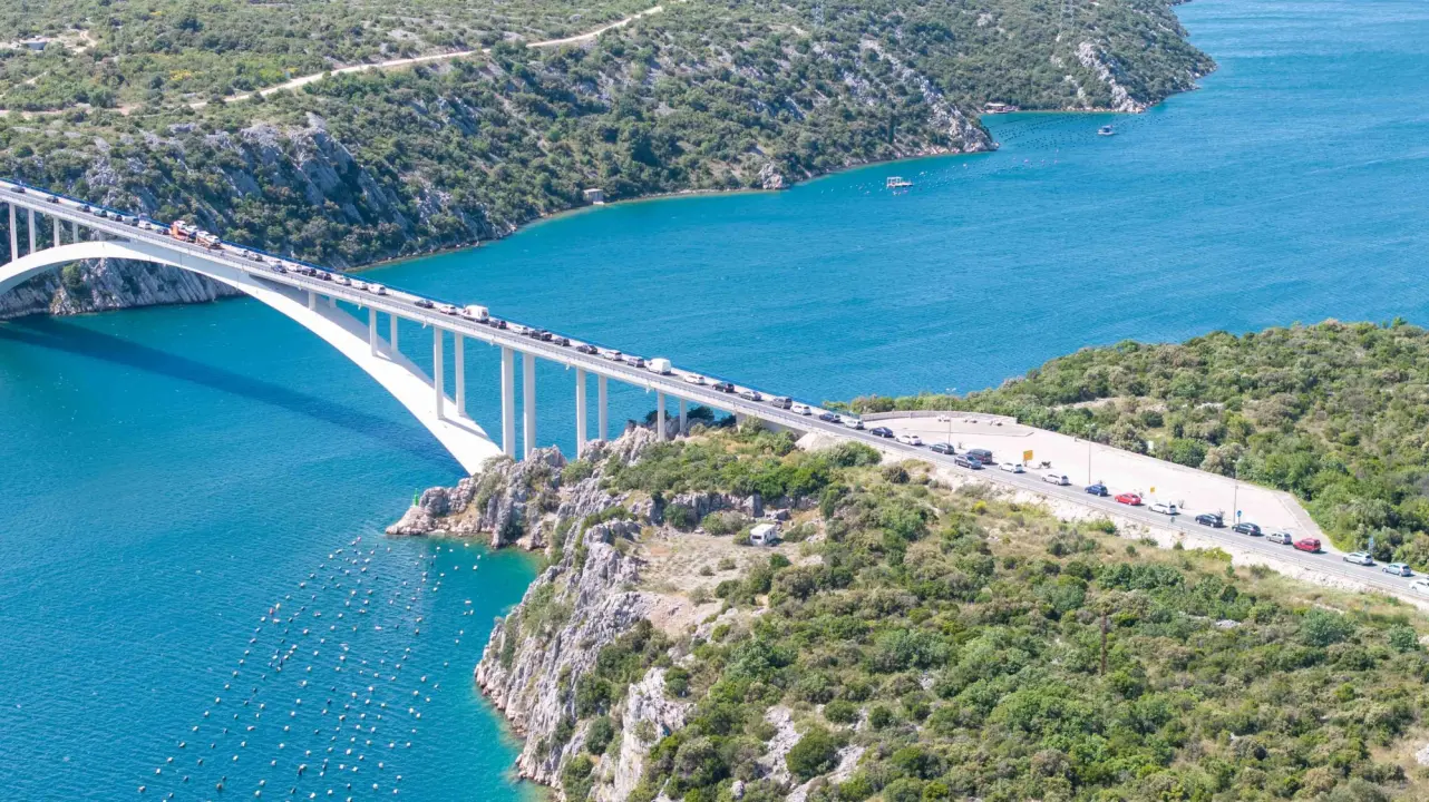 Zbog radova na raskrižju Zaton stvaraju se ogromne kolone, pogledajte kako to izgleda iz zraka