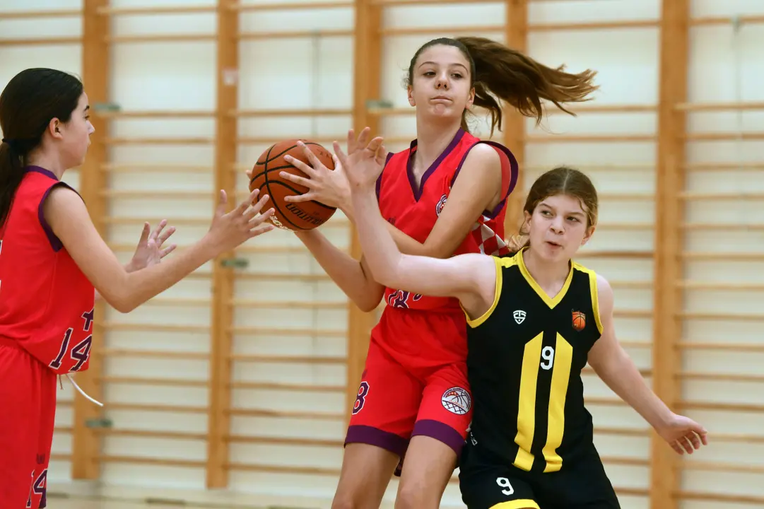Mlade košarkašice Akademije Anđa Jelavić osvojile turnir u Omišu