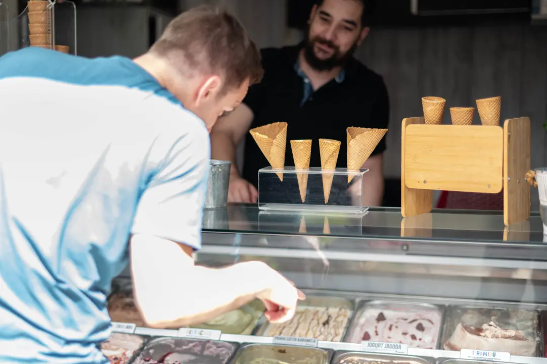 Kugla sladoleda za samo jedan euro u B059 na šibenskoj rivi! 