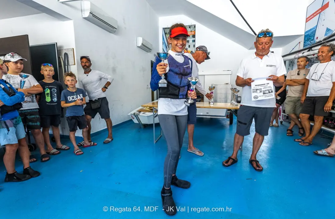 Jakov Blinja iz Jedriličarskog kluba Šibenik najbolji na Valovoj festivalskoj regati optimista