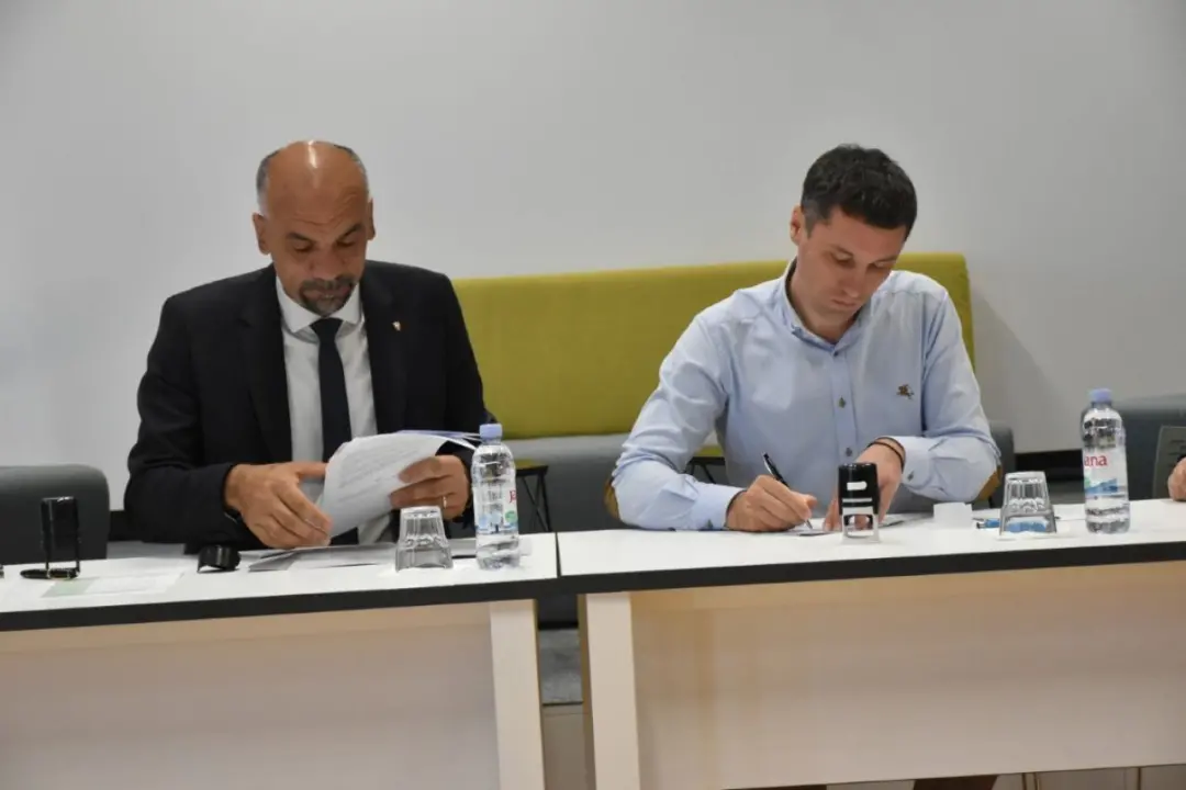 Župan potpisao ugovore vrijedne preko 200 tisuća eura, sufinancirat će 16 projekata u županiji