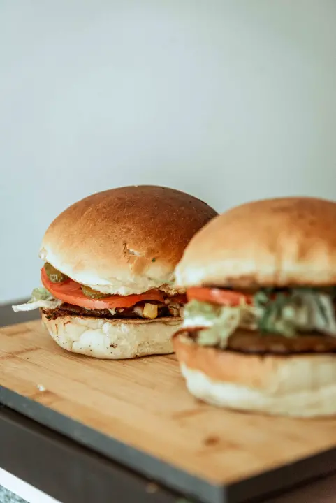 Naručite slasna jela iz Food Studija