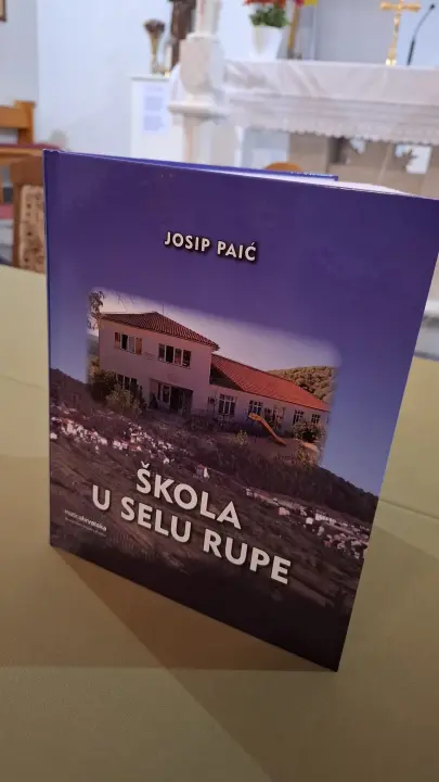 Predstavljena knjiga o rupskoj školi