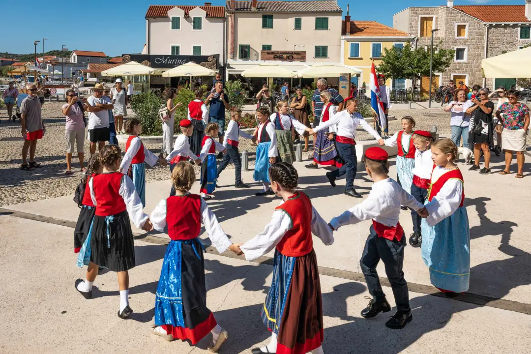 Sunčana subota bila je kao stvorena za marendu i đir po Betini 