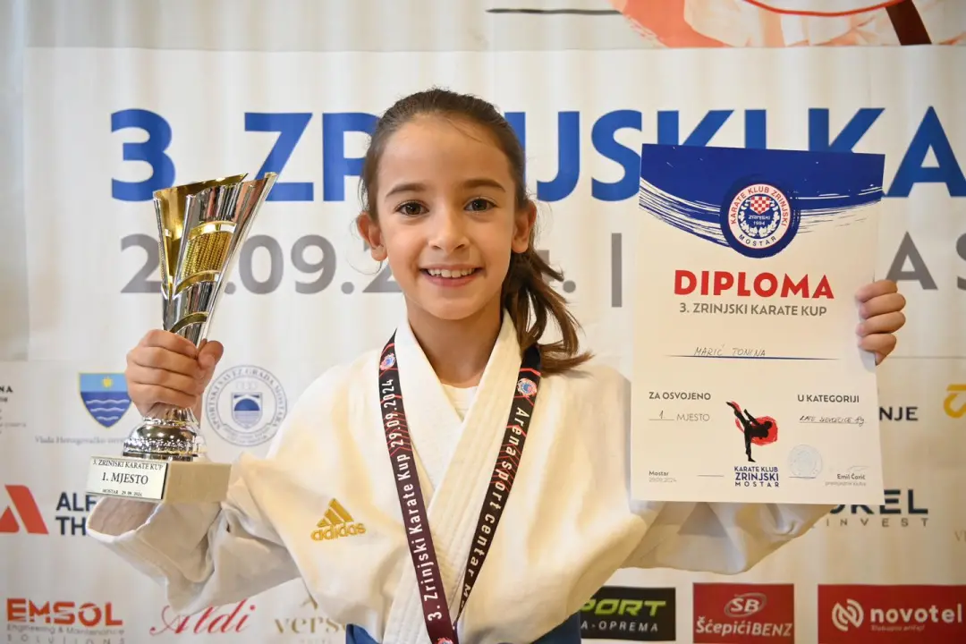 Vodički Okit među tri najbolja karate kluba od njih 50 na mostarskom turniru