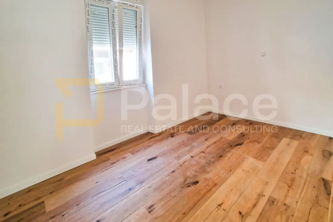Agencija Palace: Prodaje se dvosoban stan na odličnoj lokaciji 