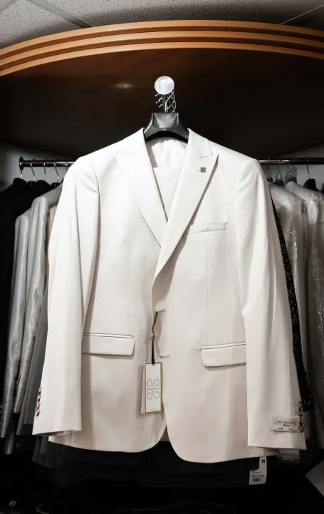 FOTO Sezona maturalnih plesova je tu: Zablistajte uz Gentlemen Style!