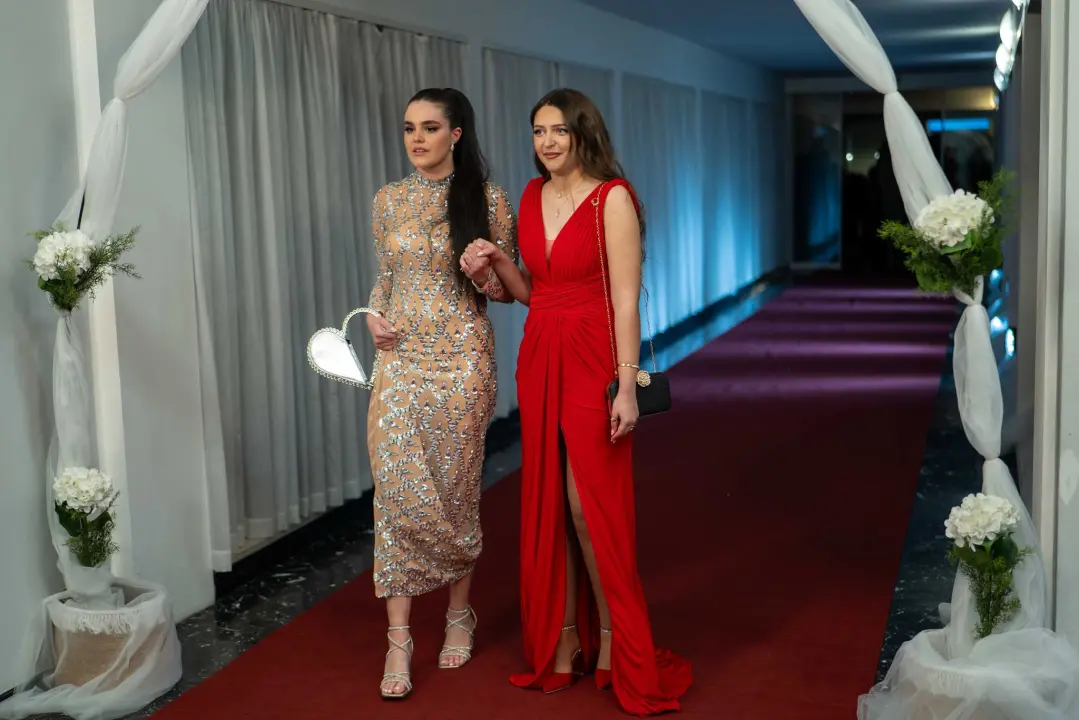 FOTOGALERIJA Zavirite na spektakularni Maturalni ples Ekonomske škole (2)