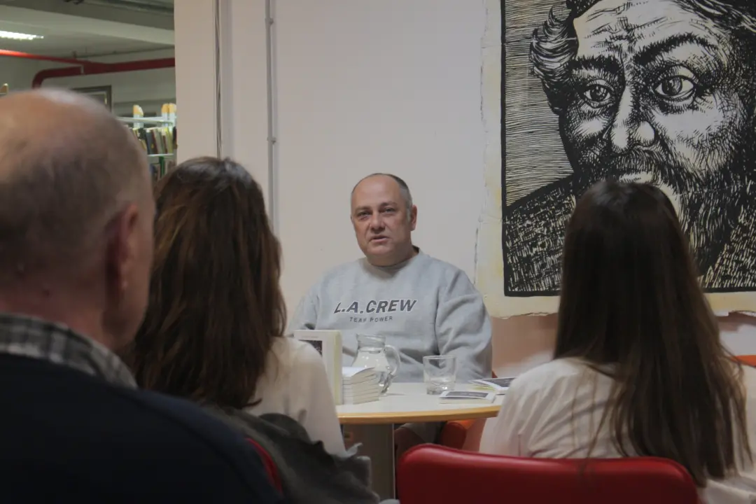 Haiku po šibenski: Aljoša Vuković predstavio svoju novu zbirku pjesama 'Šiboku'