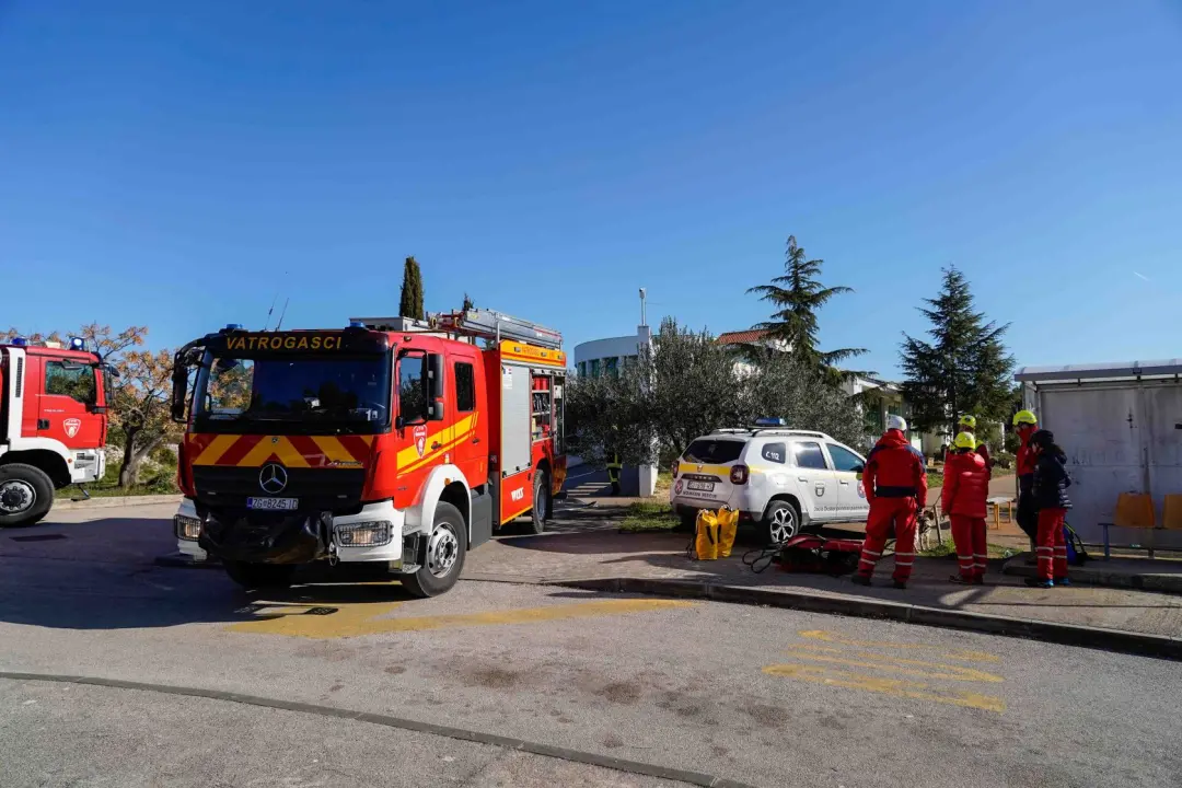 Evakuirana OŠ Brodarica: Bez brige, to je bila samo vježba 
