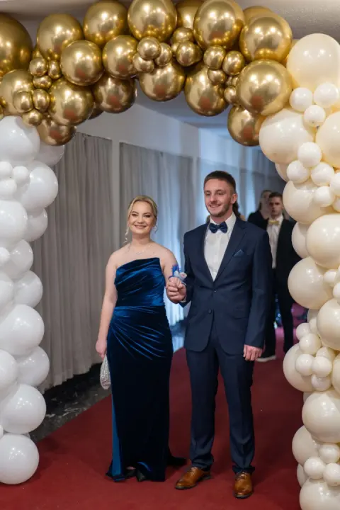 Zavirite na maturalni ples šibenske Medicinske škole (1)