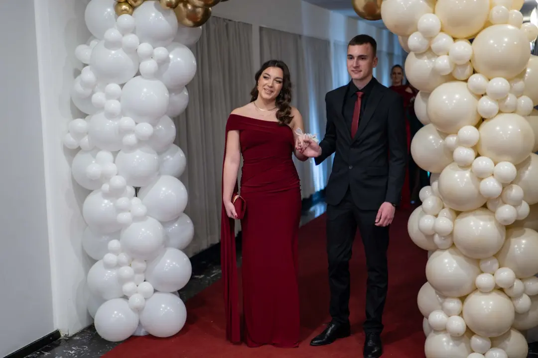 Zavirite na maturalni ples šibenske Medicinske škole (1)