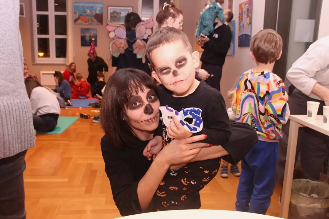 U vodičkoj knjižnici održana radionica izrade maski i pričaonica