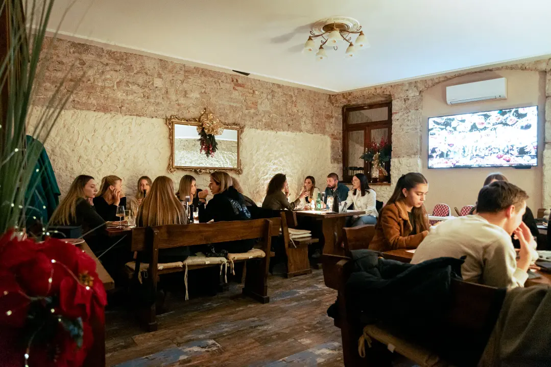FOTO Proslavite Dan žena s omiljenim društvom u pizzeriji Fratelli!