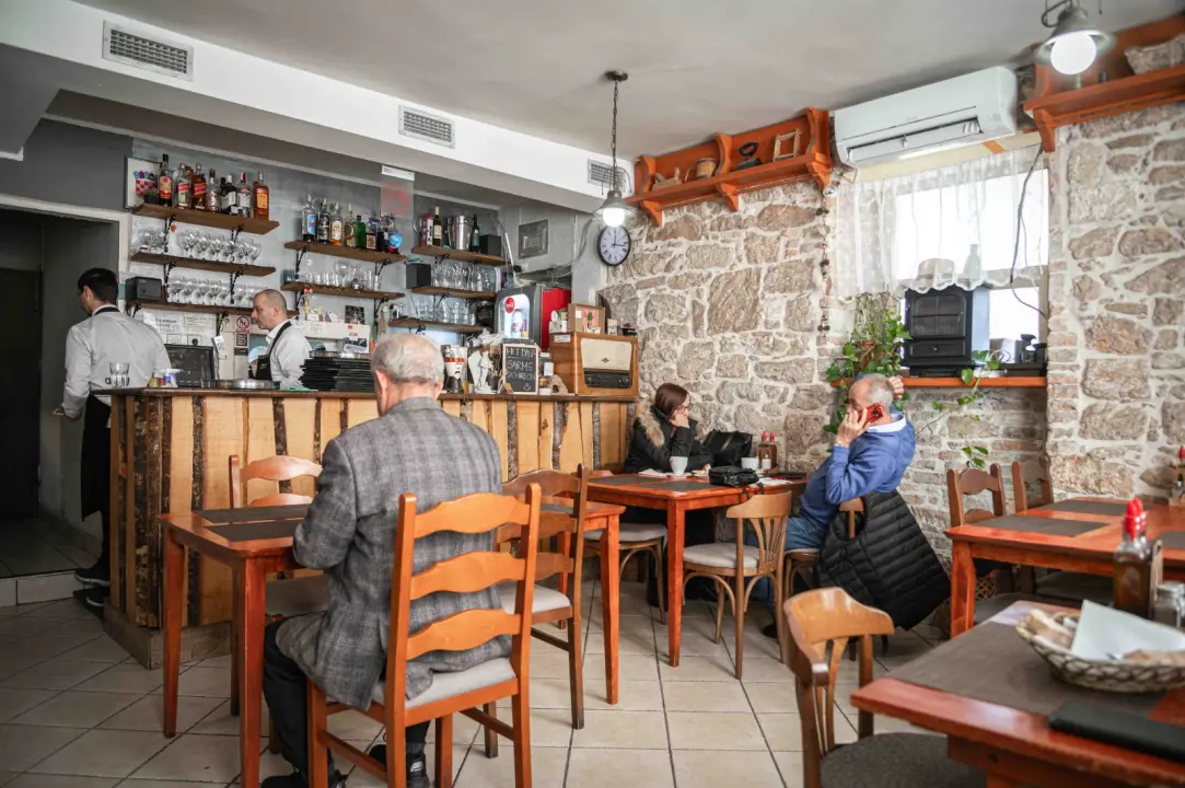 FOTO Uživajte u domaćoj spizi na novoj terasi Buffeta Šimun!