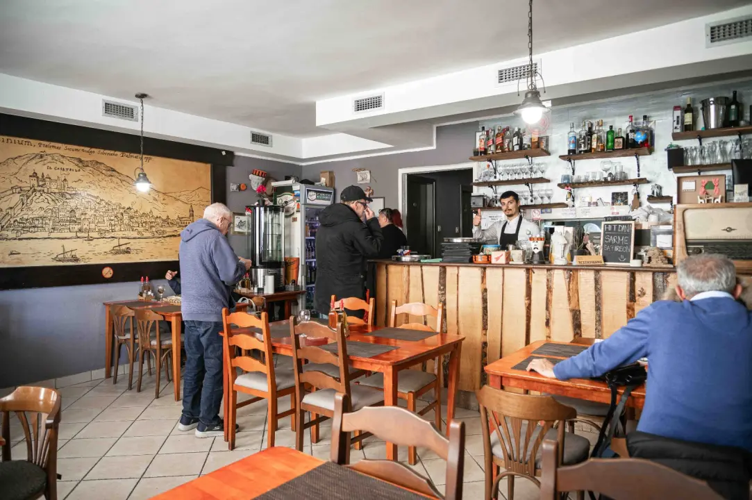 FOTO Uživajte u domaćoj spizi na novoj terasi Buffeta Šimun!