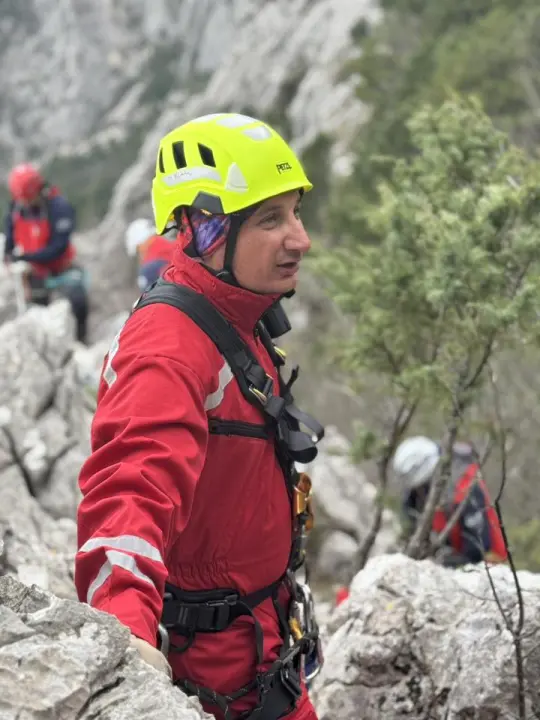 Šibenski HGSS-ovci na Biokovu sudjelovali na vježbi stijenskog spašavanja