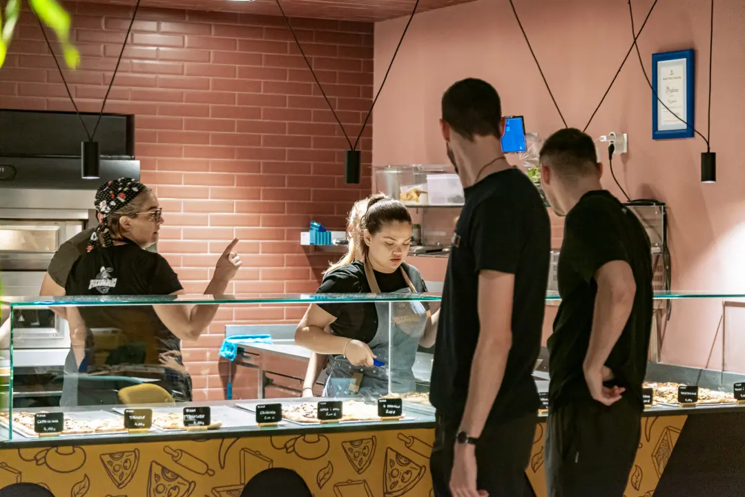 FOTO U Pizzaholicu probajte rimsku pinsu i al taglio jer hrskavost mijenja pravila!