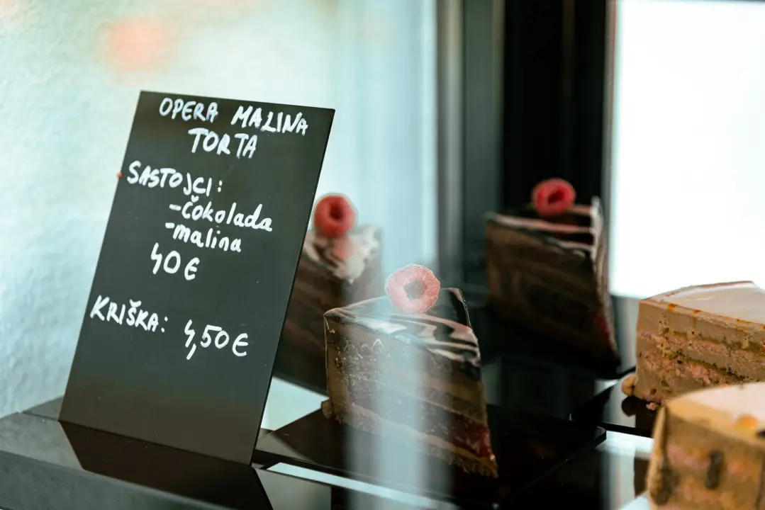 FOTO U Pizzaholicu probajte rimsku pinsu i al taglio jer hrskavost mijenja pravila!