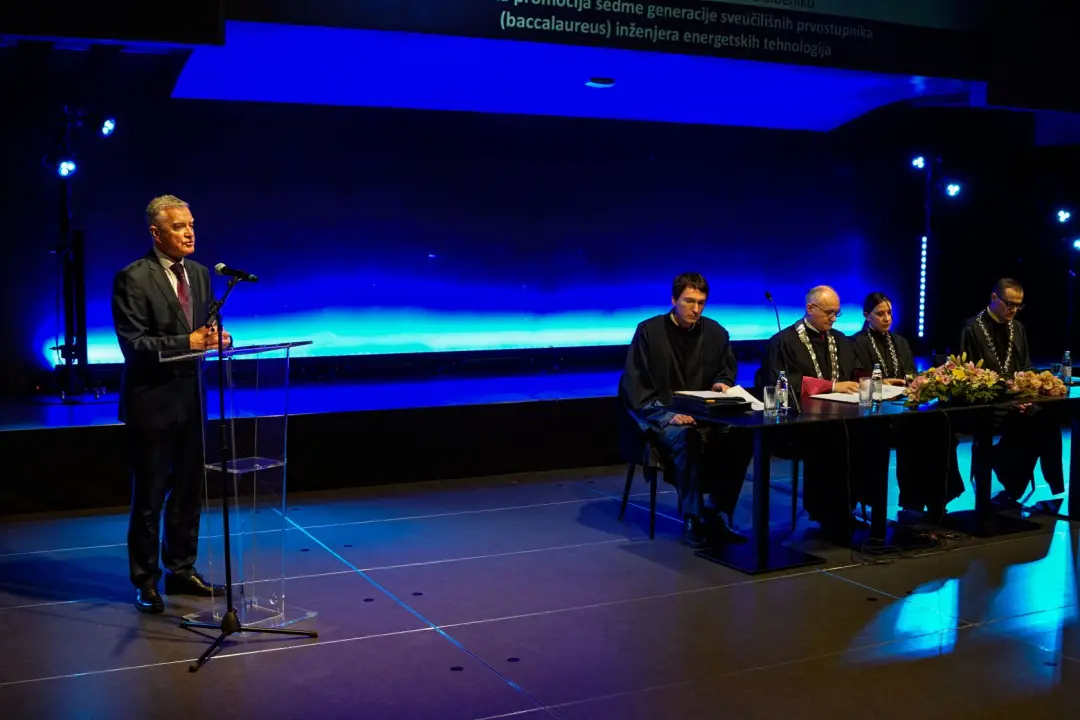 Promovorani inženjeri prvostupnici energetskih tehnologija u Kući umjetnosti Arsen
