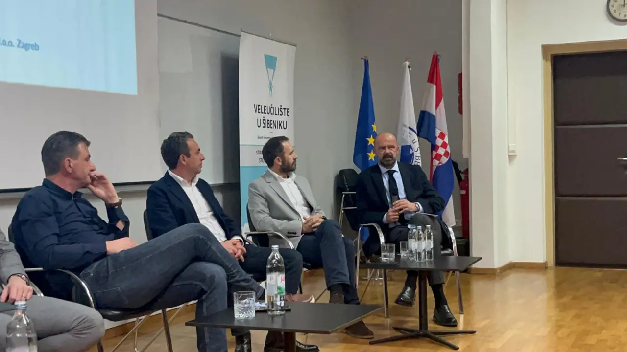 U Šibeniku održan okrugli stol o budućnosti javnog gradskog prijevoza na Jadranu