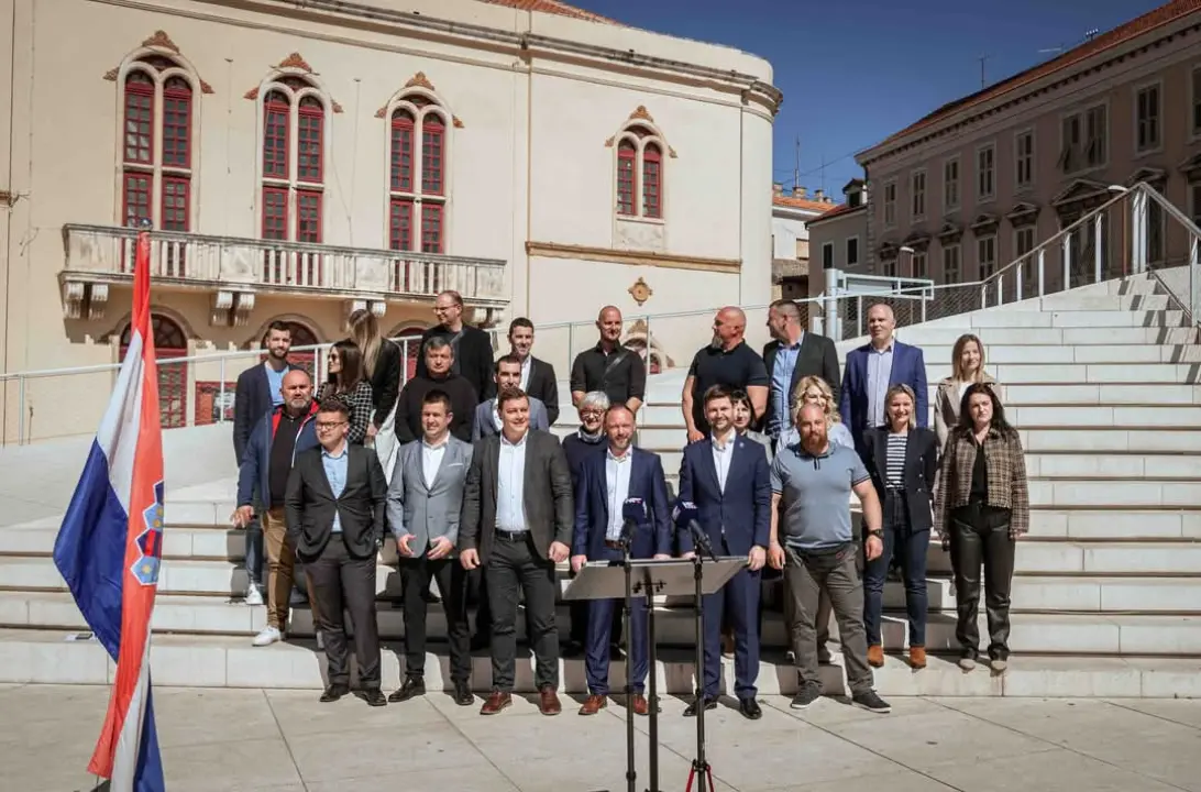 Florijan Žižić za župana, Goran Šimić za dožupana: Na Poljani se predstavila Nezavisna lista načelnika i vijećnika
