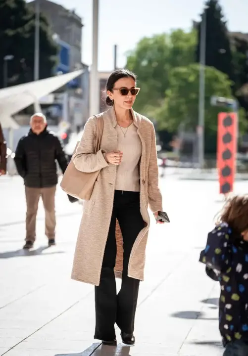 FOTO: Šibenčanke biraju klasiku: Neutralne boje i modni dodaci vladali ulicama 